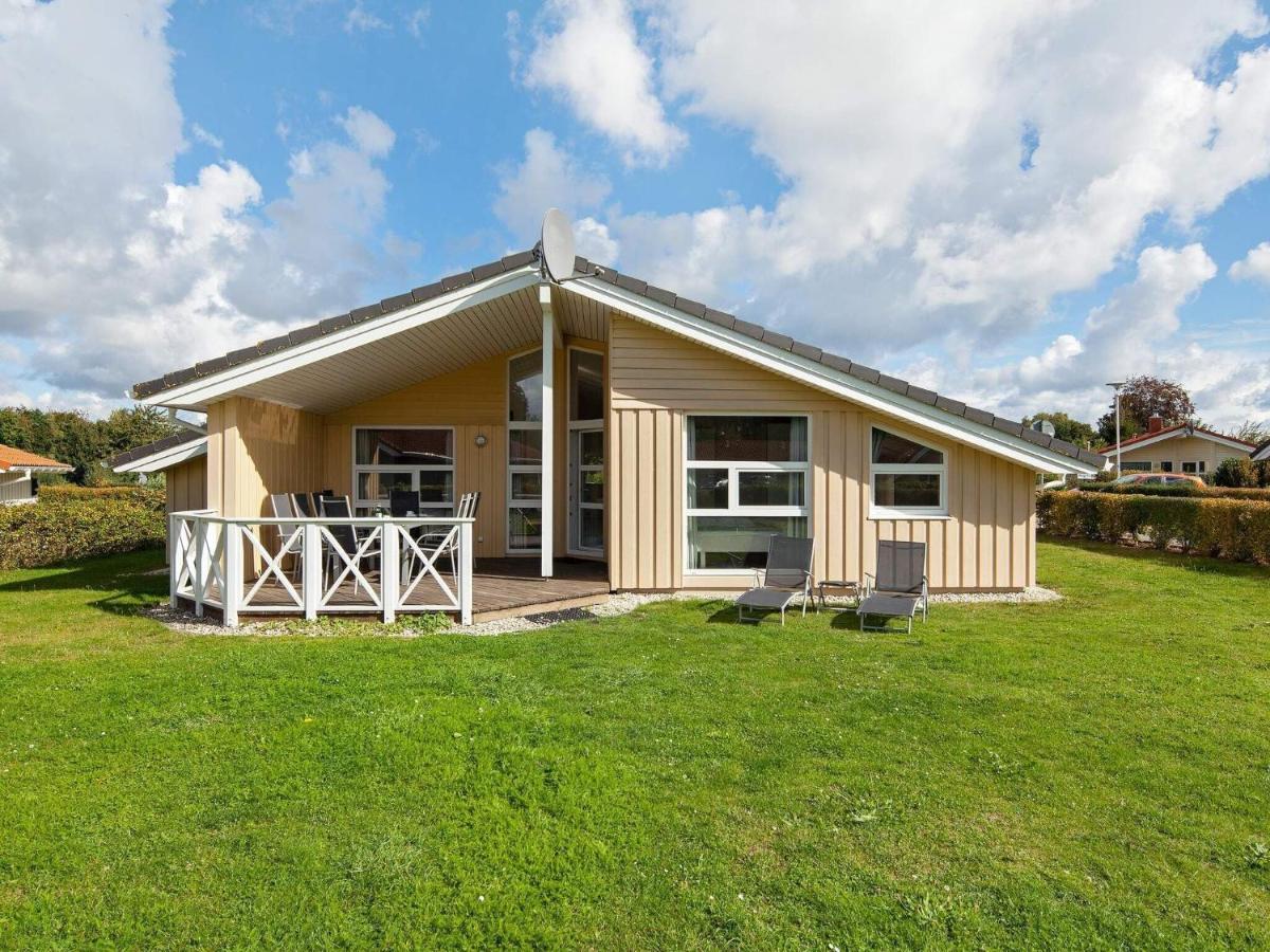 12 Person Holiday Home In Grömitz Exteriér fotografie