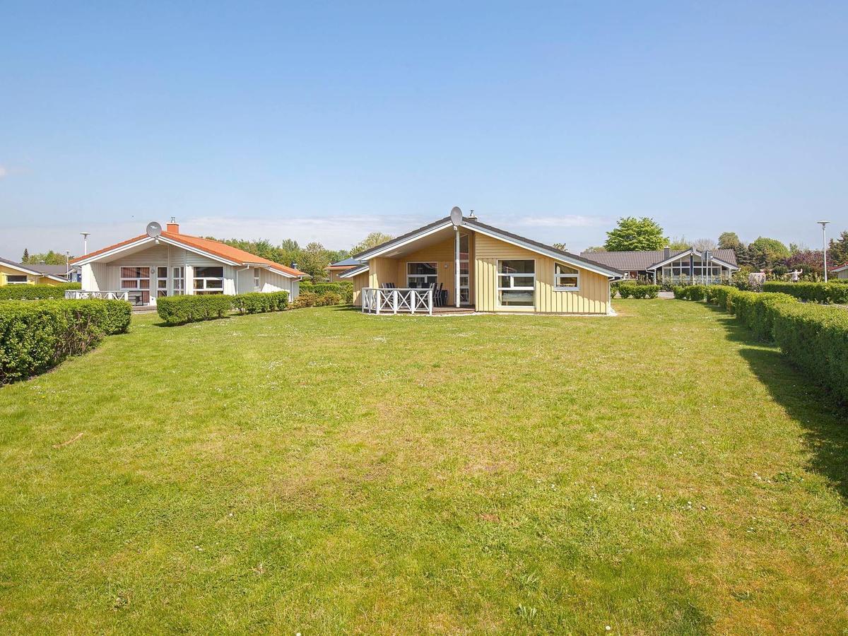 12 Person Holiday Home In Grömitz Exteriér fotografie